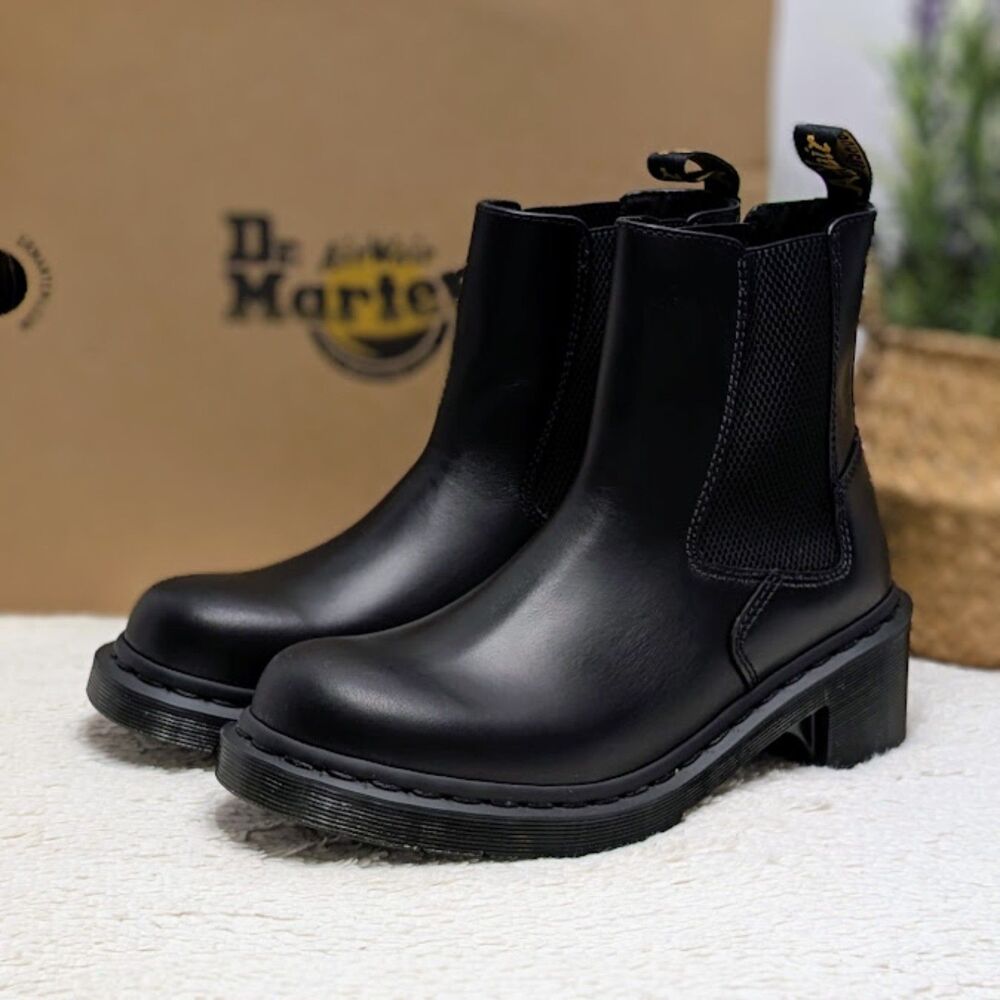 Dr. Martens Alderstone Smooth Black Orleans Leather Chelsea Boots UK 7 NIB